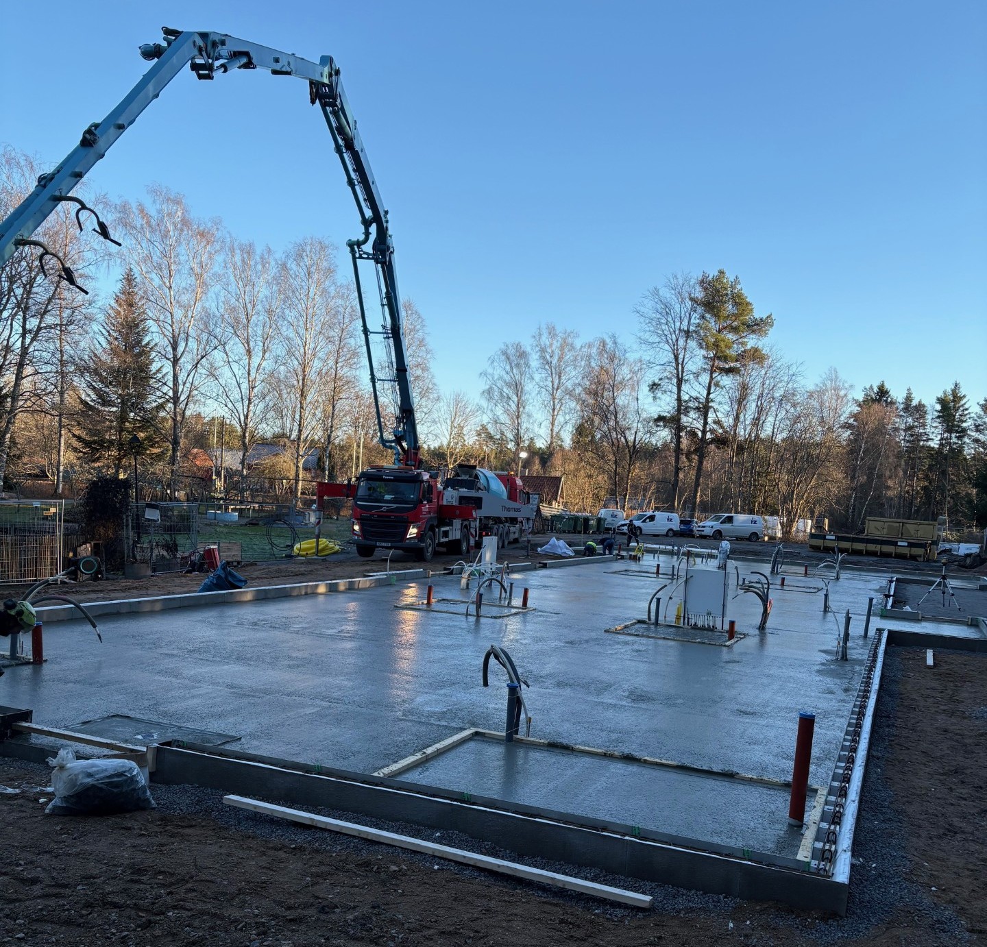 Rörläggning och gjutning av platta